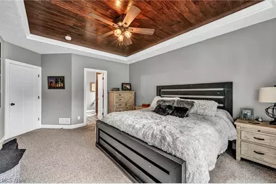 364 31st Street SW, Barberton, OH 44203 - Photo 24
