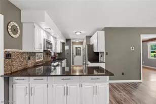 9522 Newton Falls Rd, Ravenna, OH 44266 - Photo 6