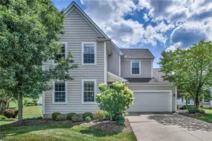 2723 Sexton Ct, Grandview Heights, OH 44147 - Photo 1