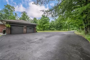 11523 Auburn Rd, Chardon, OH 44024 - Photo 32