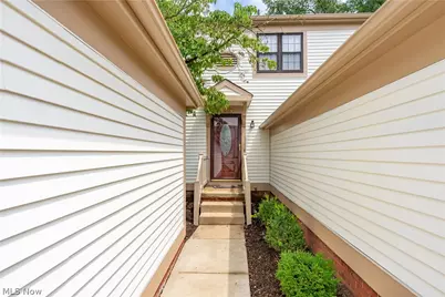 1856 Beechwood Avenue NE, North Canton, OH 44720 - Photo 2
