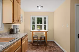 1007 S Munroe Rd, Tallmadge, OH 44278 - Photo 6
