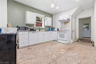 105 W Harrison St, Alliance, OH 44601 - Photo 10