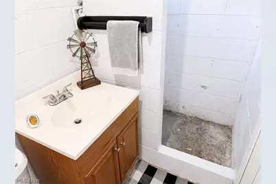 3425 Kirk Road, Youngstown, OH 44511 - Photo 36