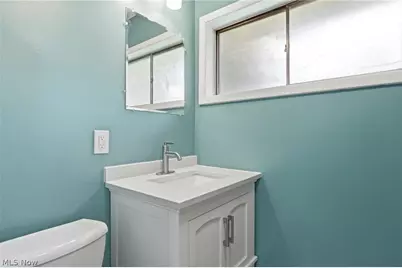 8161 Marianna Boulevard, Grandview Heights, OH 44147 - Photo 20