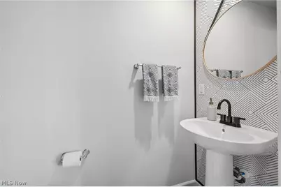 116 Zenith Court, Eastlake, OH 44095 - Photo 14