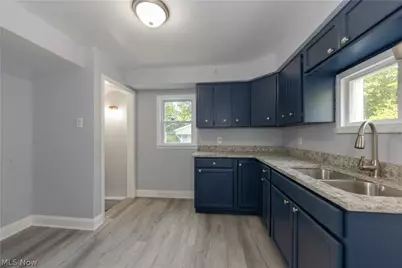 1677 Hillview Road, Loveland, OH 44112 - Photo 8