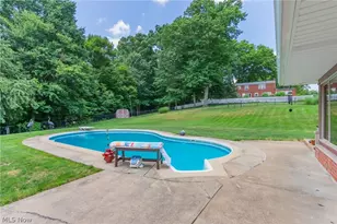 570 East St, East Palestine, OH 44413 - Photo 16