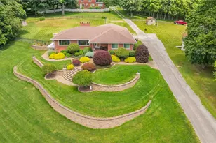 570 East St, East Palestine, OH 44413 - Photo 10