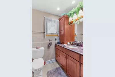 570 East Street, East Palestine, OH 44413 - Photo 32