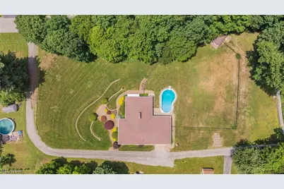 570 East Street, East Palestine, OH 44413 - Photo 6