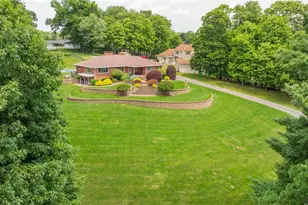 570 East St, East Palestine, OH 44413 - Photo 2