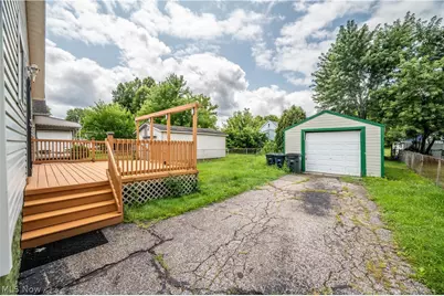 718 Virginia Avenue, Akron, OH 44306 - Photo 32