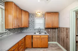 718 Virginia Ave, Akron, OH 44306 - Photo 12