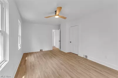 2233 E 93rd Street, Loveland, OH 44106 - Photo 18