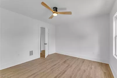 2233 E 93rd Street, Loveland, OH 44106 - Photo 20