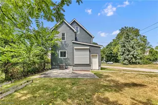 2233 E 93rd St, Loveland, OH 44106 - Photo 36