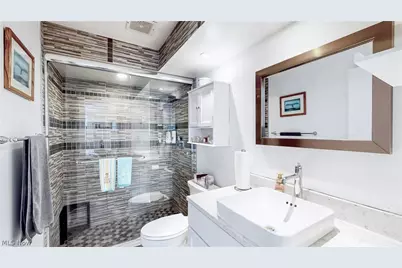 12900 Lake Avenue #915, Oakwood, OH 44107 - Photo 14