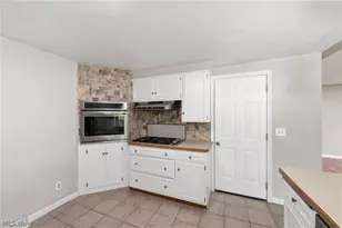 4845 Redwood Dr, Sheffield Lake, OH 44054 - Photo 22