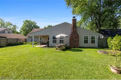 4845 Redwood Drive, Sheffield Lake, OH 44054 - Photo 32