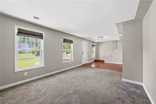 4845 Redwood Dr, Sheffield Lake, OH 44054 - Photo 10