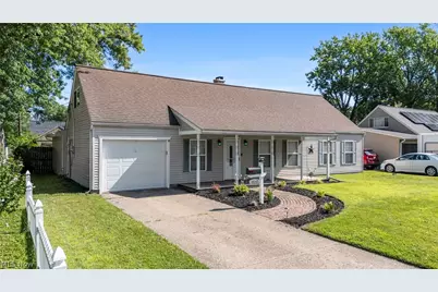 4845 Redwood Drive, Sheffield Lake, OH 44054 - Photo 2