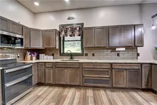 6168 SE Buckeye Hollow Road SE, Uhrichsville, OH 44683 - Photo 20