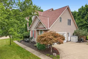 301 Aynesly Way, Brunswick, OH 44212 - Photo 2