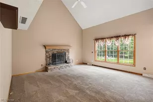 301 Aynesly Way, Brunswick, OH 44212 - Photo 4