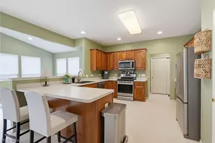 401 Norwich Dr, Grandview Heights, OH 44147 - Photo 4