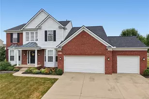 401 Norwich Dr, Grandview Heights, OH 44147 - Photo 2