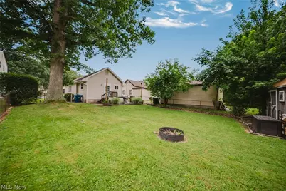 7611 Manor Drive, Mentor on the Lake, OH 44060 - Photo 34