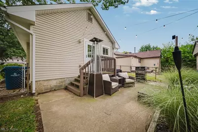 7611 Manor Drive, Mentor on the Lake, OH 44060 - Photo 30