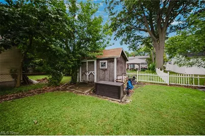 7611 Manor Drive, Mentor on the Lake, OH 44060 - Photo 32