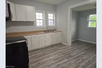 355 12th, Elyria, OH 44035 - Photo 12
