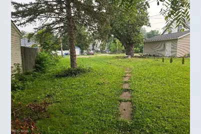 355 12th, Elyria, OH 44035 - Photo 4