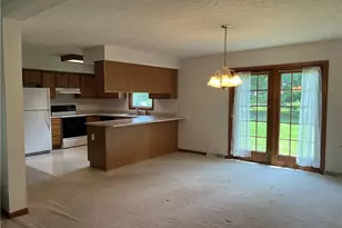 1013 Cherokee, Wapakoneta, OH 45895 - Photo 6