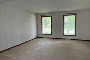 1013 Cherokee, Wapakoneta, OH 45895 - Photo 4