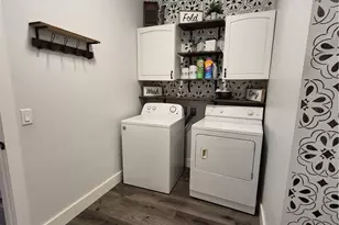 2252 Applegrove St NE, Canton, OH 44721 - Photo 12