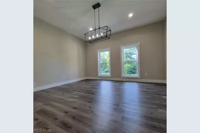 2252 Applegrove Street NE, Canton, OH 44721 - Photo 8