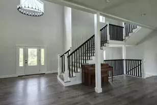 2252 Applegrove St NE, Canton, OH 44721 - Photo 2