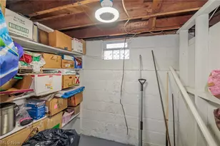 2415 E Ridgewood Dr, Green Hills, OH 44131 - Photo 30