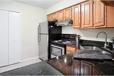 2953 Heatherwood Court, Stow, OH 44224 - Photo 2