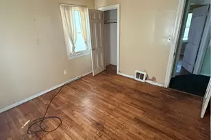 889 E 139th St, Loveland, OH 44110 - Photo 12