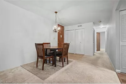 3064 Kent Road #207, Stow, OH 44224 - Photo 2