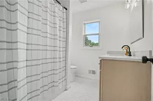 1375 Sackett Hills Dr, Akron, OH 44313 - Photo 20