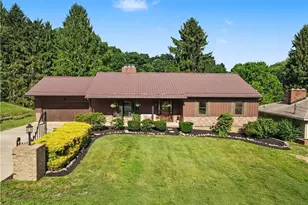 1375 Sackett Hills Dr, Akron, OH 44313 - Photo 1