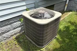 1082 Florida Ave, Akron, OH 44314 - Photo 8