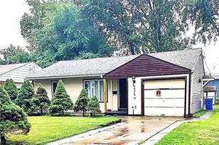 14315 Viola Ave, Loveland, OH 44111 - Photo 2