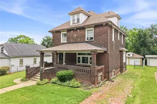 214 6th St, Campbell, OH 44405 - Photo 2